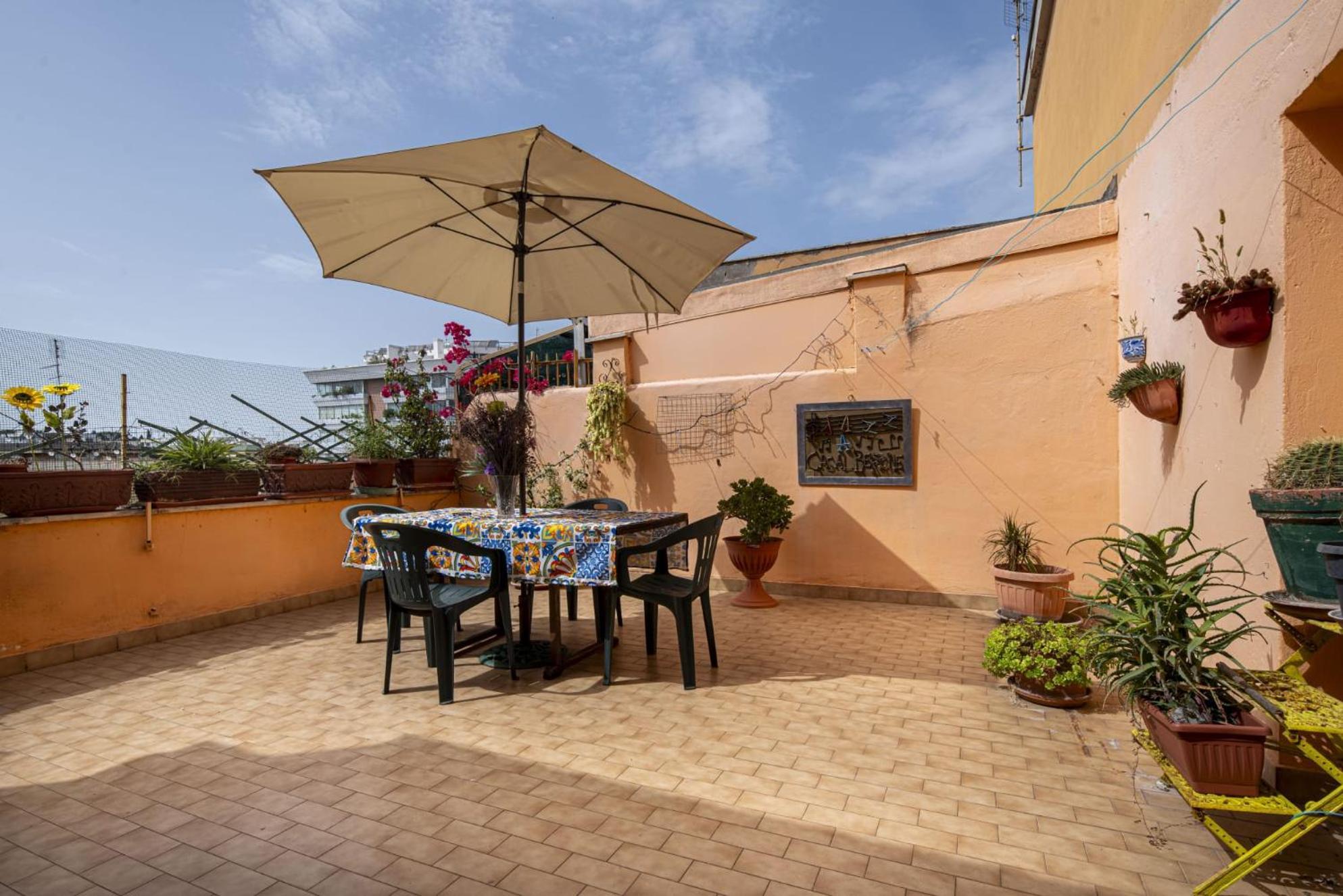 דירות רומא Carola'S Terrace / La Terrazza Di Carola מראה חיצוני תמונה